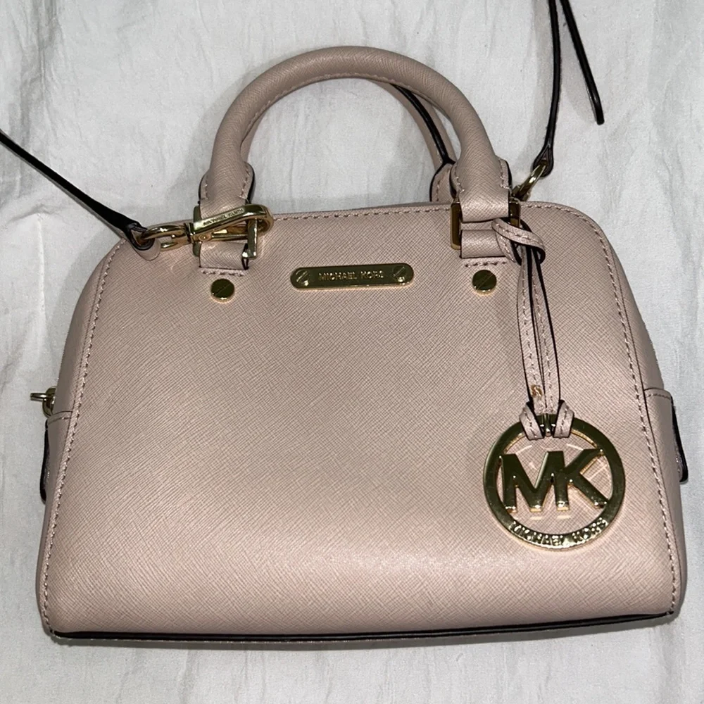 Michael Kors Purse Cross-body - Picture 3 of 8